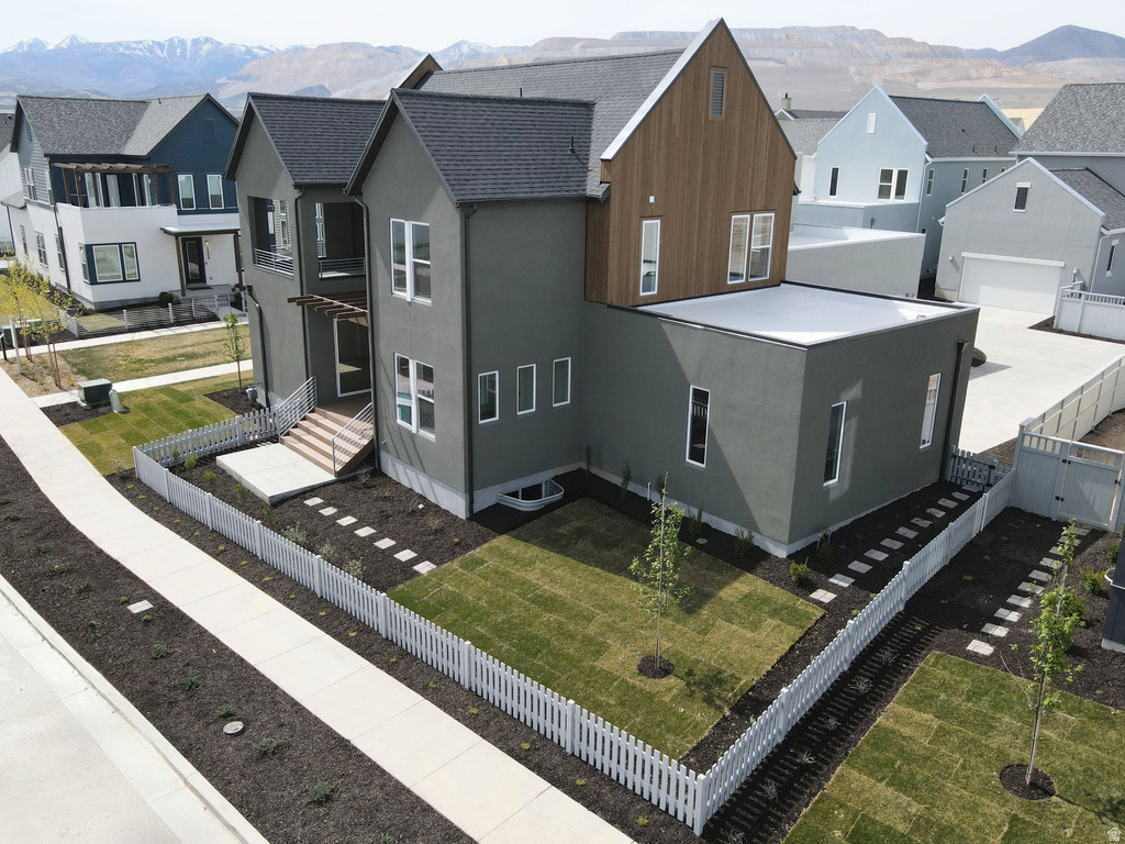 11332 S SILVER POND DR #320 South Jordan, UT 84009