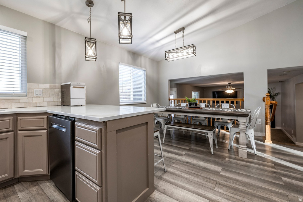 4793 S 3025 W Roy, UT 84067