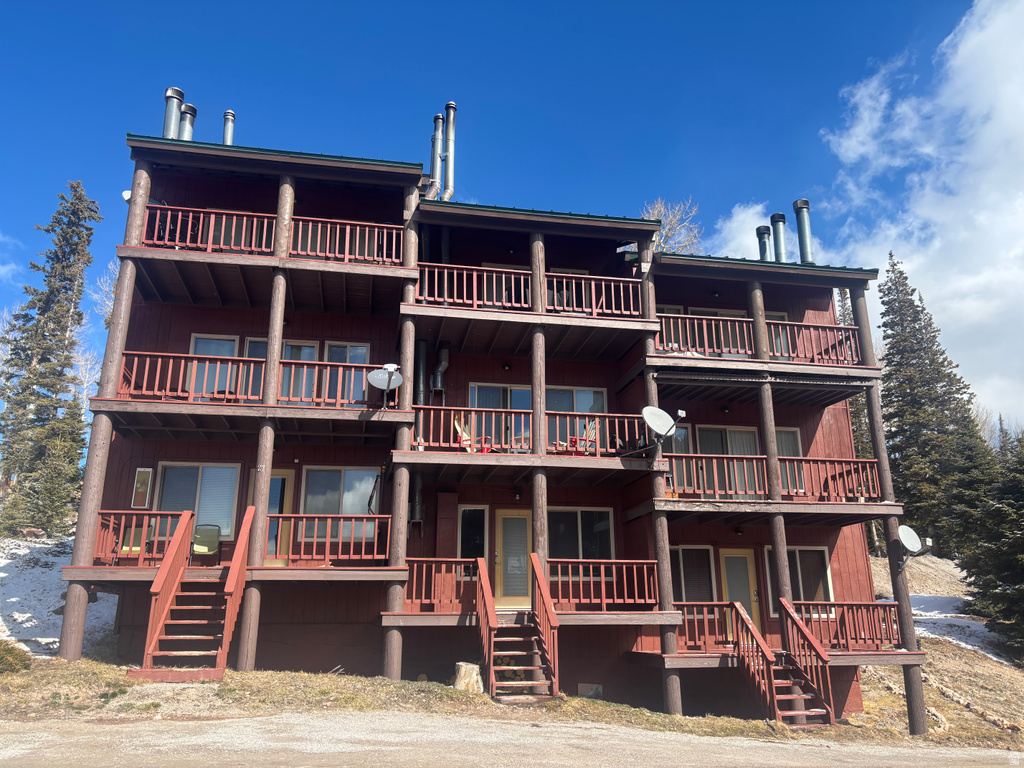 150 S WEST VILLAGE CIR photo 2
