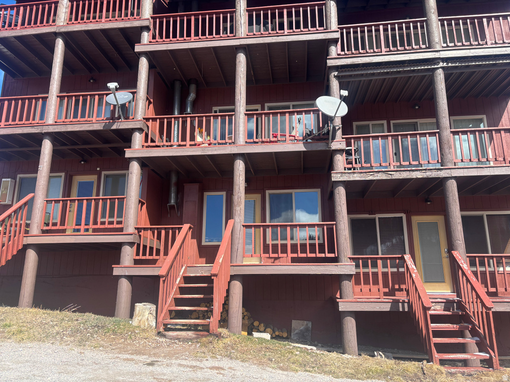 150 S WEST VILLAGE CIR photo 3