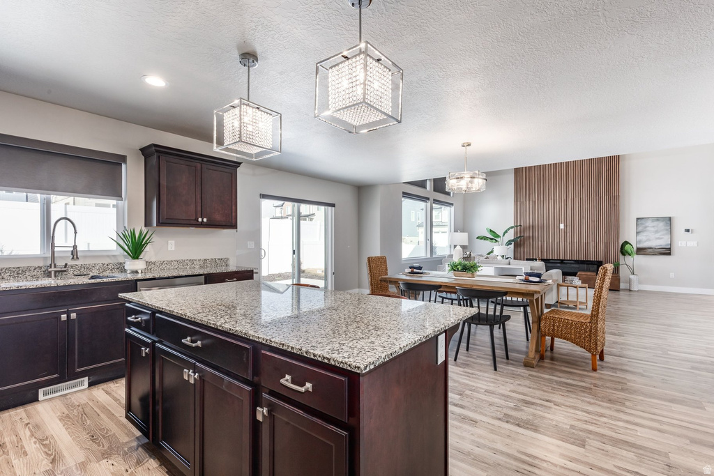 1453 N LINEN WAY Lehi, UT 84048