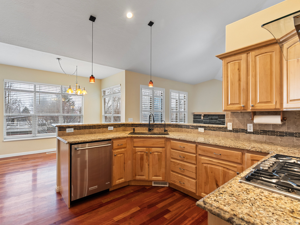 3059 W UINTA PINES CIR South Jordan, UT 84095