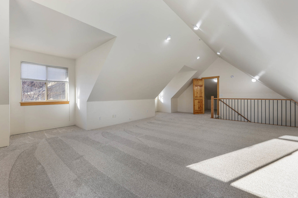 605 N LOAFER CANYON RD Elk Ridge, UT 84651