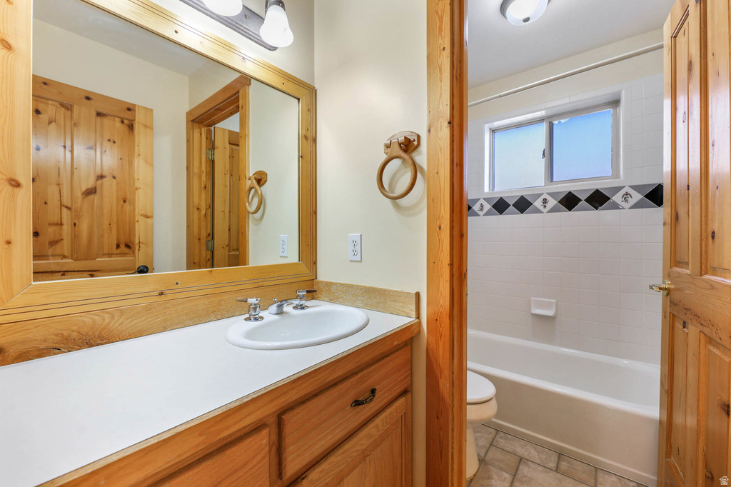 605 N LOAFER CANYON RD Elk Ridge, UT 84651