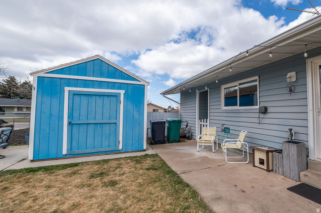 2015 W 4450 S Roy, UT 84067