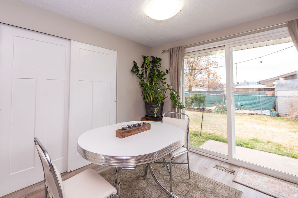 2015 W 4450 S Roy, UT 84067