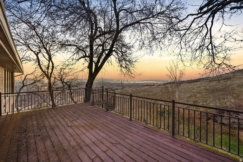 933 NORTHERN HILLS CIR Bountiful, UT 84010