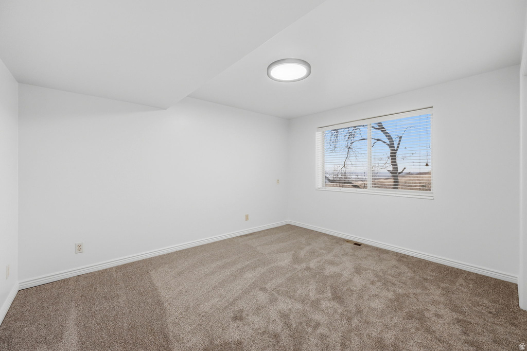 933 NORTHERN HILLS CIR Bountiful, UT 84010