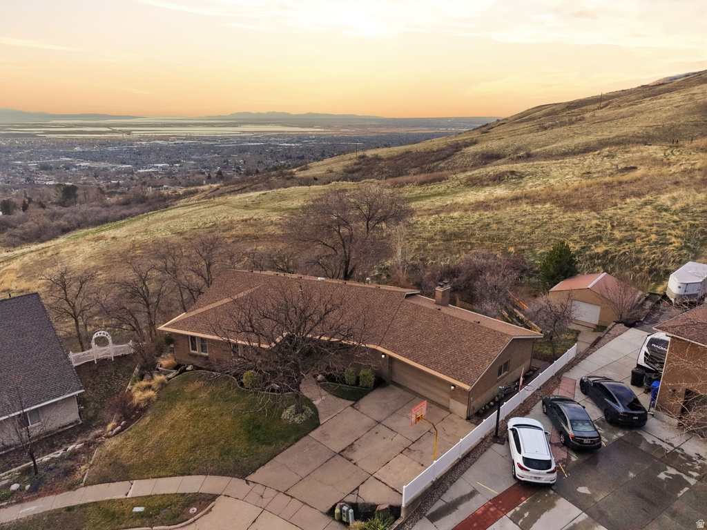 933 NORTHERN HILLS CIR Bountiful, UT 84010