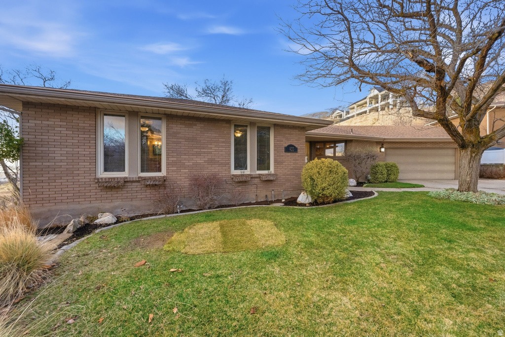 933 NORTHERN HILLS CIR Bountiful, UT 84010