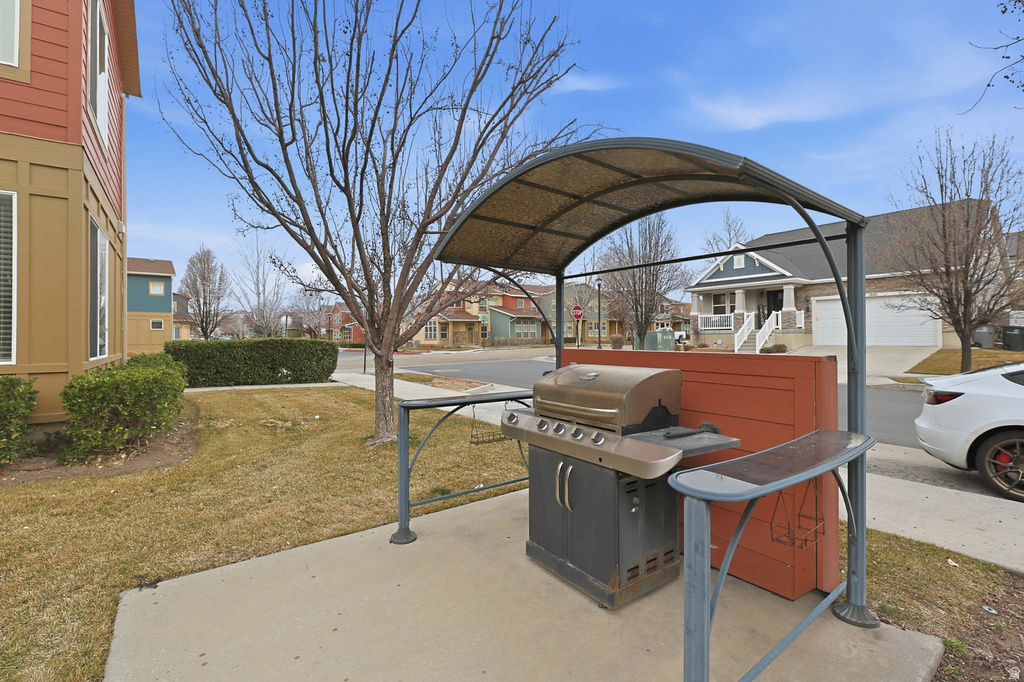 3689 W LILAC HEIGHTS DR South Jordan, UT 84095