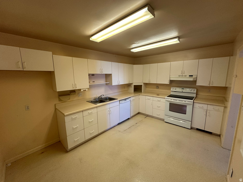 4330 W 5570 S Kearns, UT 84118