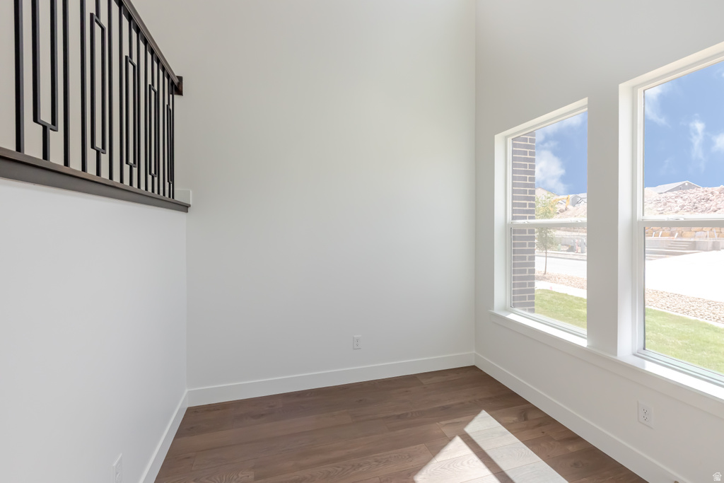 792 N BANNER DR photo 4