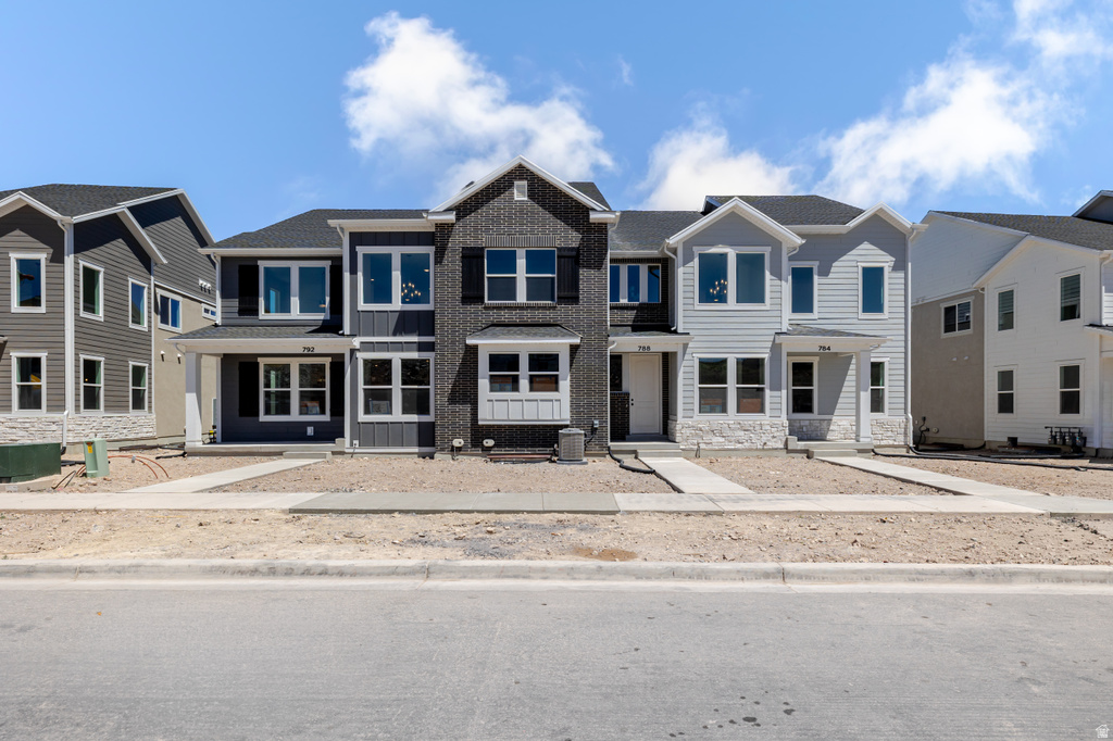 792 N BANNER DR photo 2