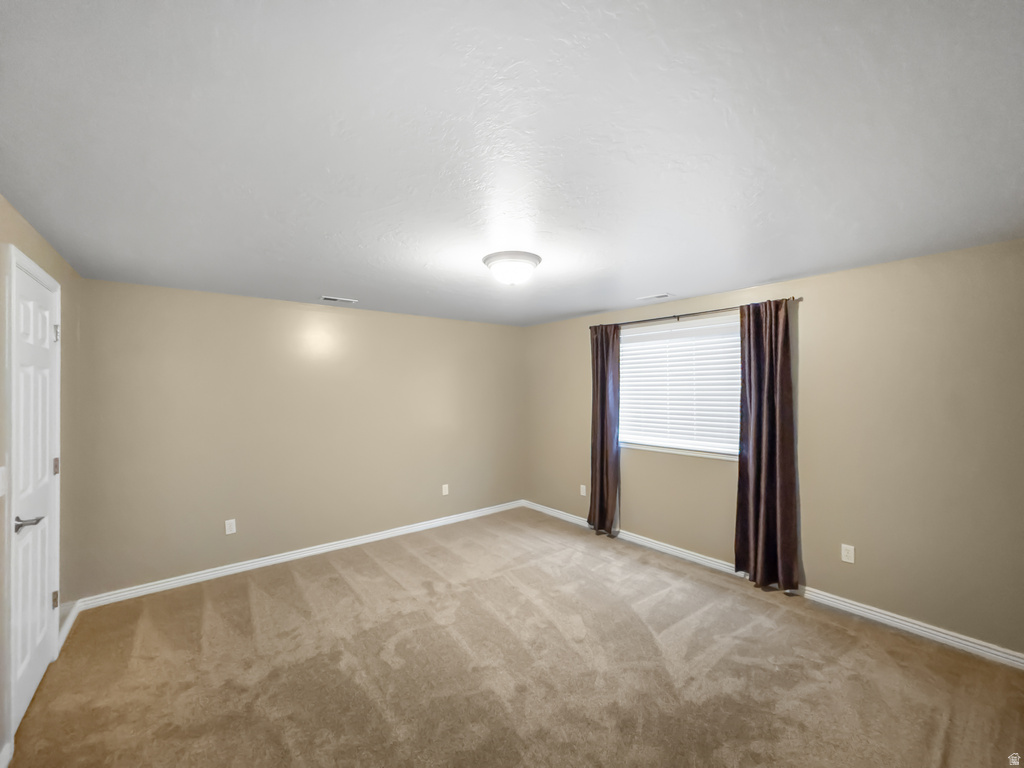 572 E 2250 N North Ogden, UT 84414