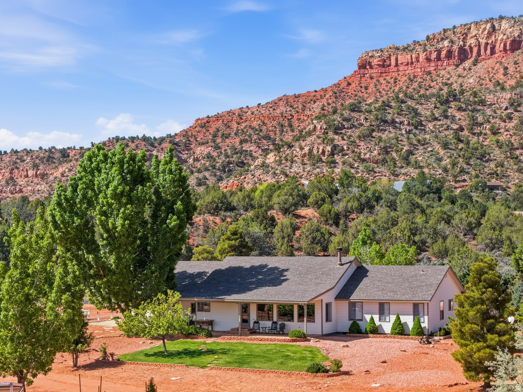 898 W GRAND CANYON DR Kanab, UT 84741