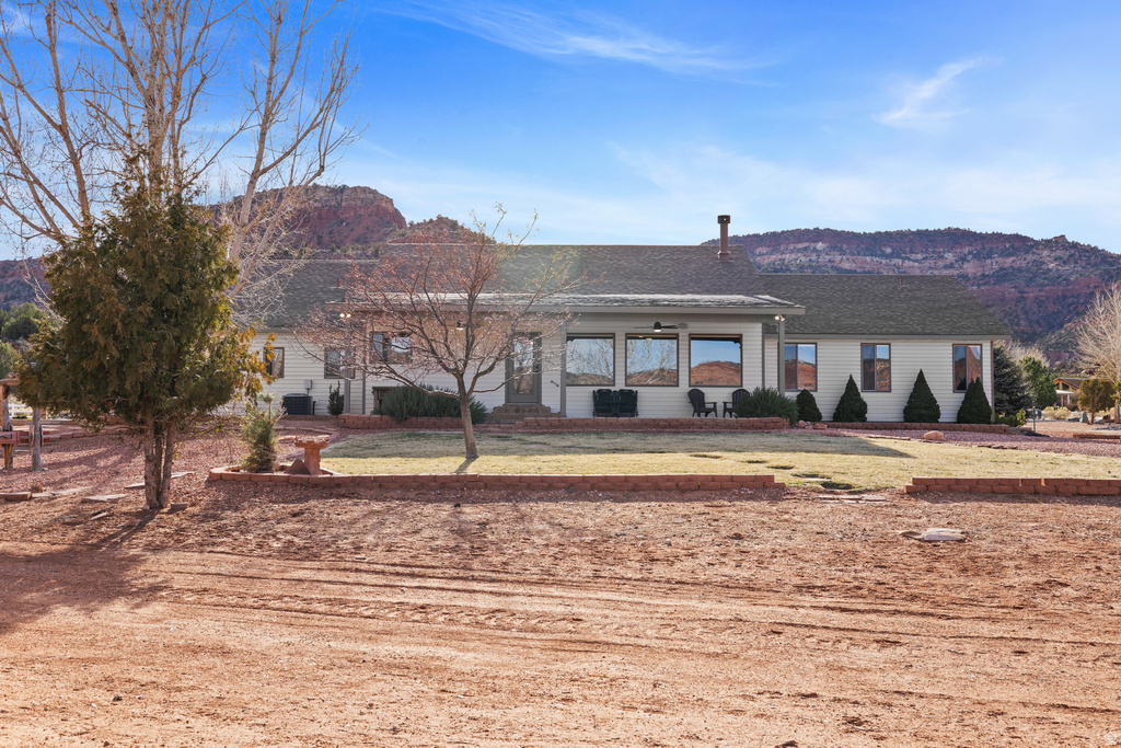 898 W GRAND CANYON DR Kanab, UT 84741