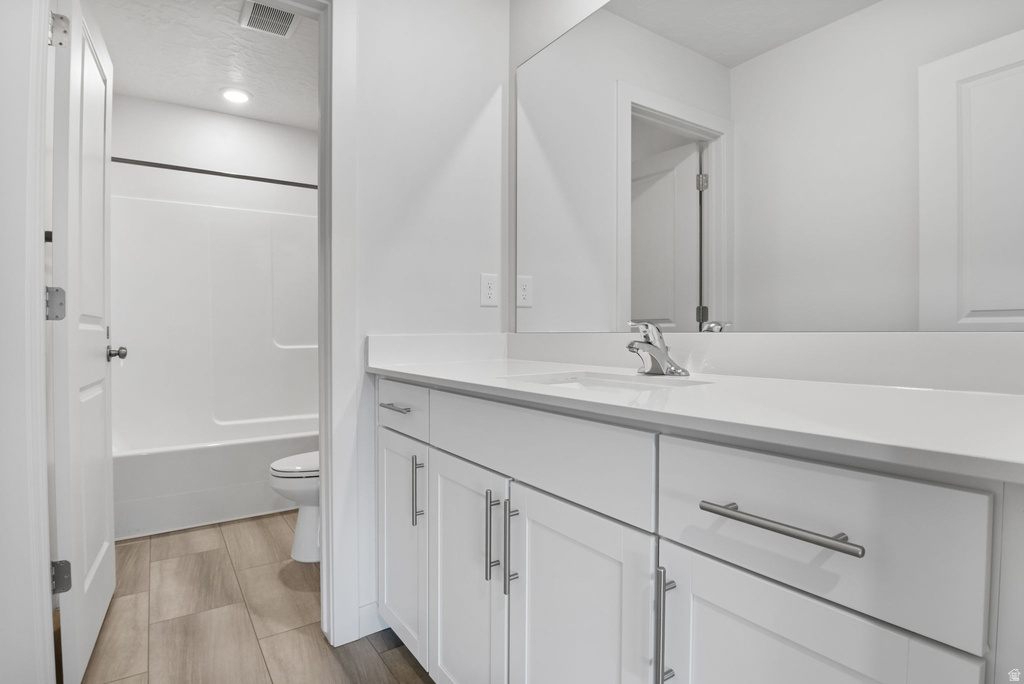 2538 N GERANIUM DR Saratoga Springs, UT 84045