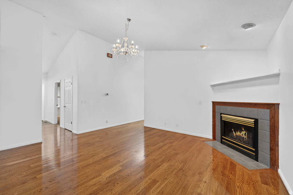 208 N LAKEVIEW Stansbury Park, UT 84074