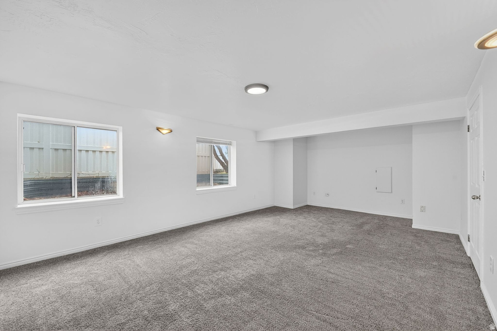 208 N LAKEVIEW Stansbury Park, UT 84074