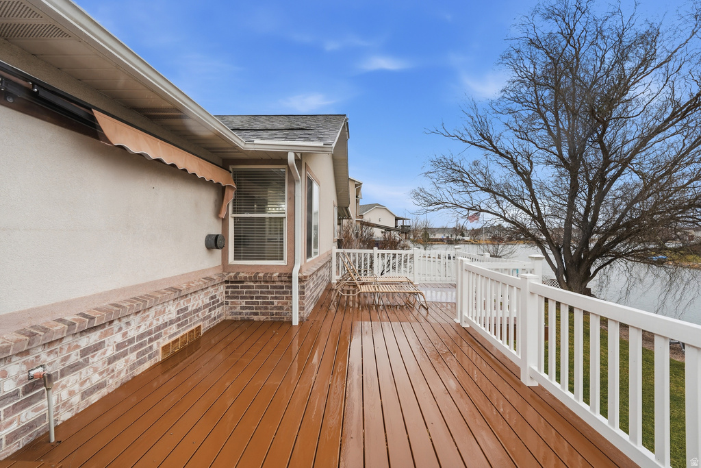 208 N LAKEVIEW Stansbury Park, UT 84074