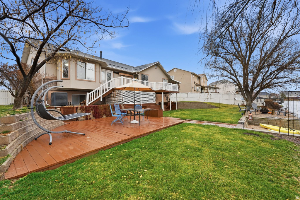 208 N LAKEVIEW Stansbury Park, UT 84074