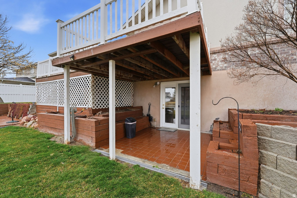208 N LAKEVIEW Stansbury Park, UT 84074