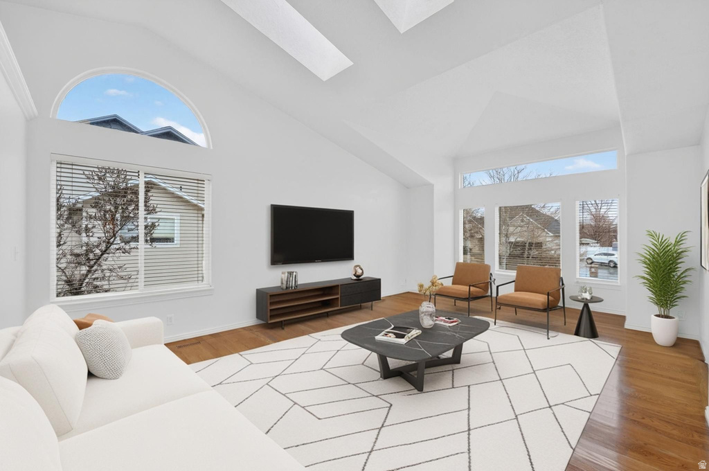 208 N LAKEVIEW Stansbury Park, UT 84074