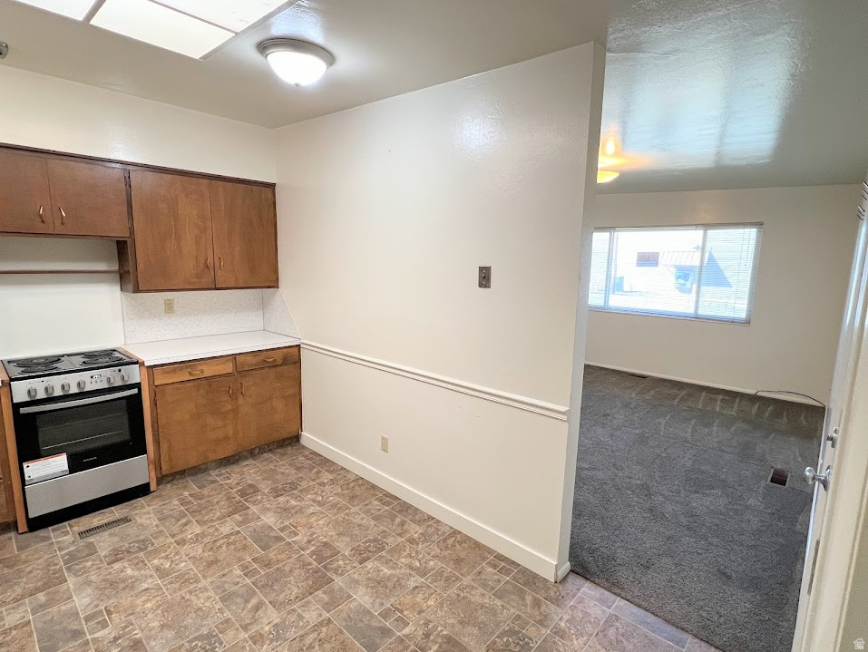 373 S 800 E Springville, UT 84663