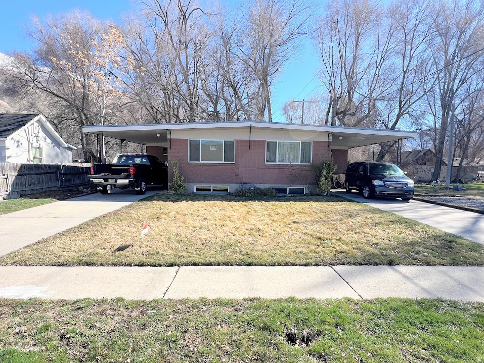 373 S 800 E Springville, UT 84663