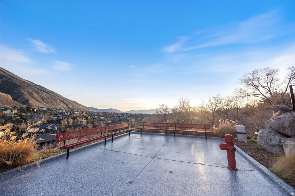 9 WINDSONG Sandy, UT 84092