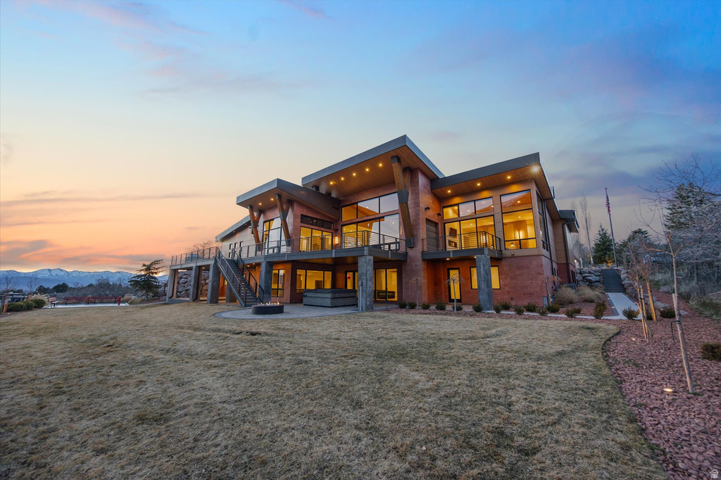 9 WINDSONG Sandy, UT 84092