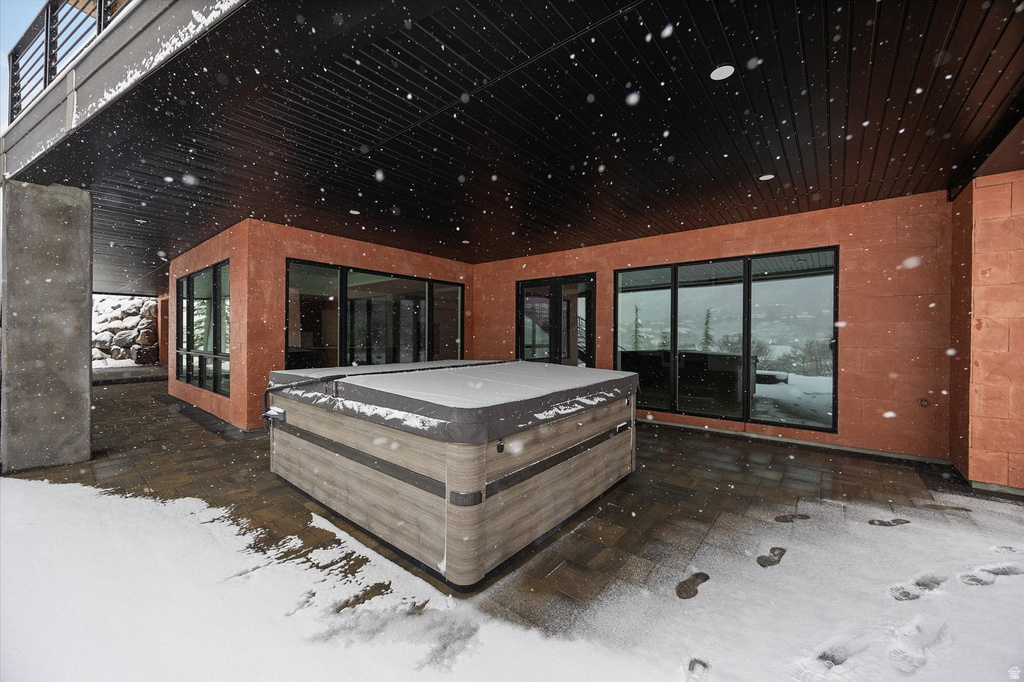 9 WINDSONG Sandy, UT 84092