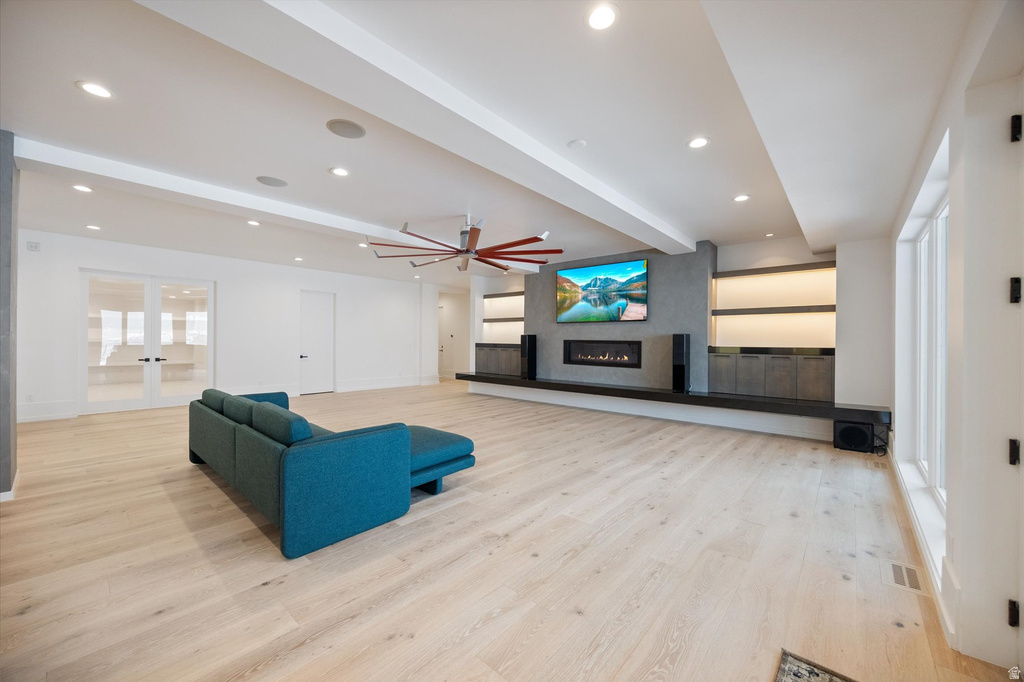 9 WINDSONG Sandy, UT 84092