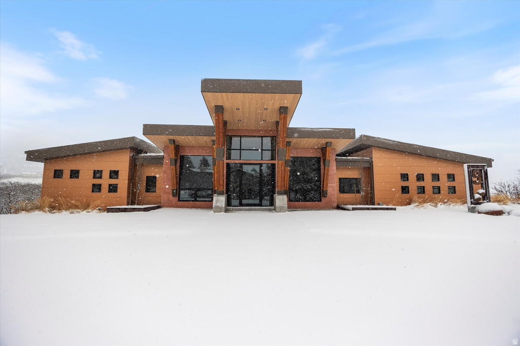 9 WINDSONG Sandy, UT 84092