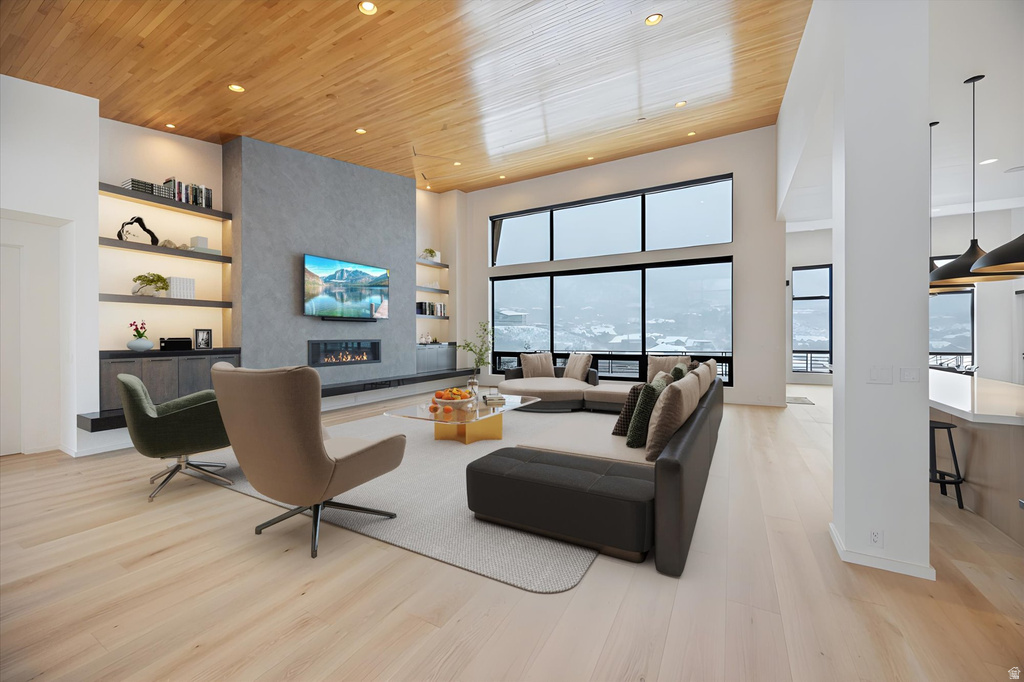 9 WINDSONG Sandy, UT 84092