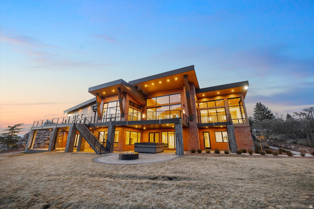 9 WINDSONG Sandy, UT 84092