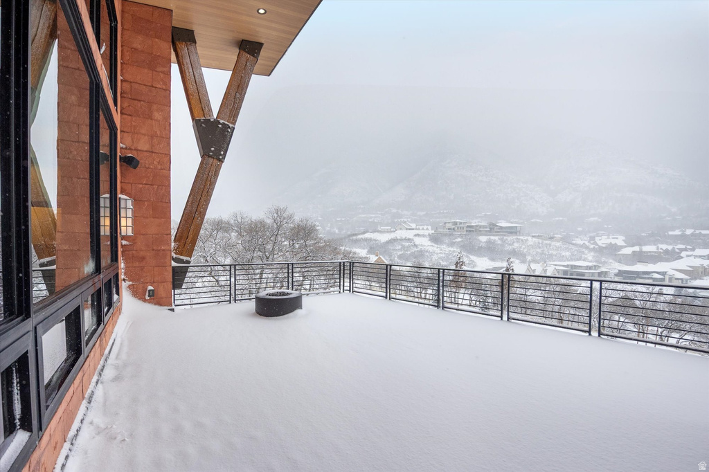 9 WINDSONG Sandy, UT 84092