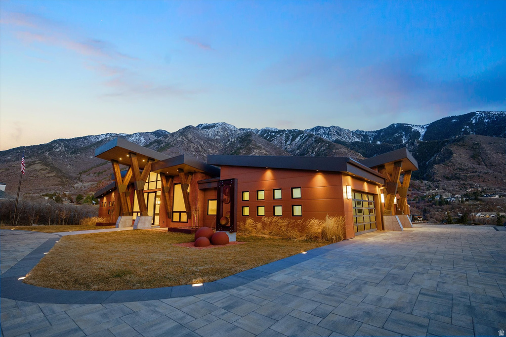 9 WINDSONG Sandy, UT 84092