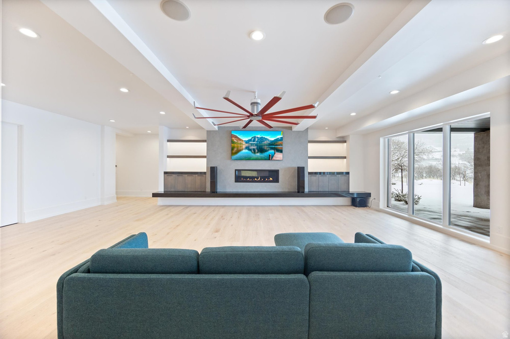 9 WINDSONG Sandy, UT 84092