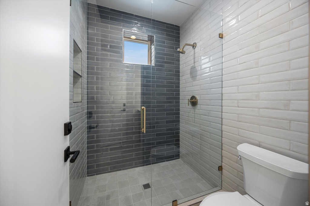 9 WINDSONG Sandy, UT 84092