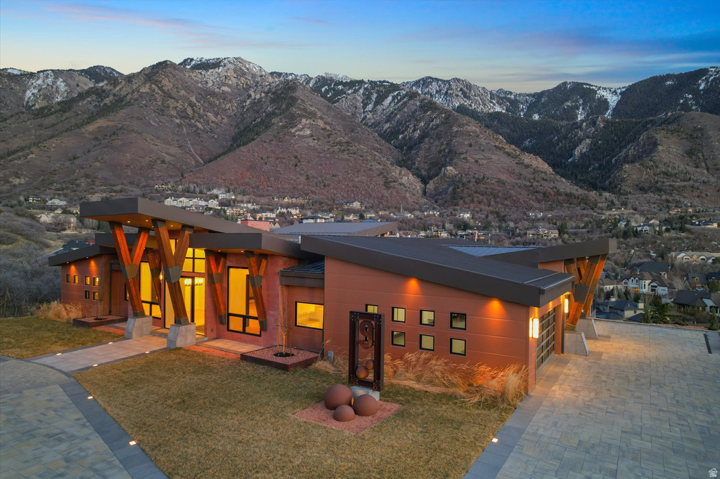 9 WINDSONG Sandy, UT 84092