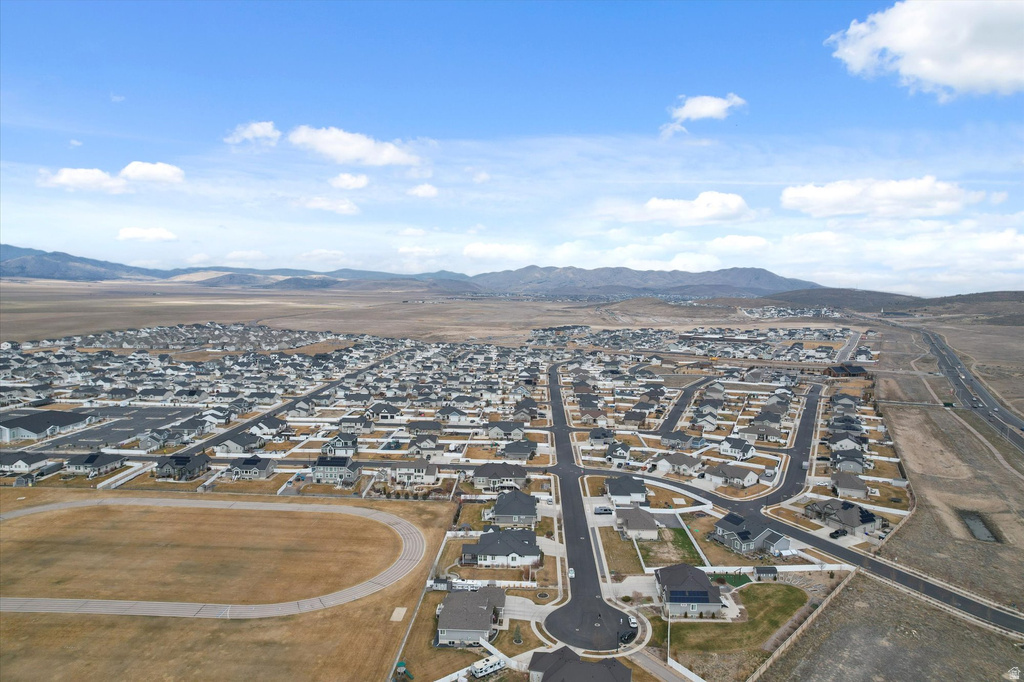 6151 N DAVIS KNOLLS DR Eagle Mountain, UT 84005