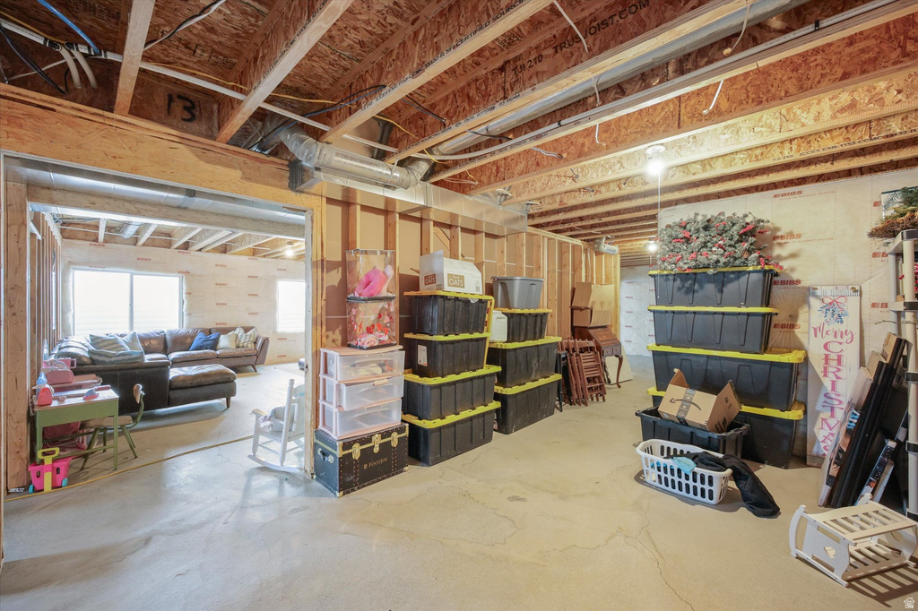 6151 N DAVIS KNOLLS DR Eagle Mountain, UT 84005