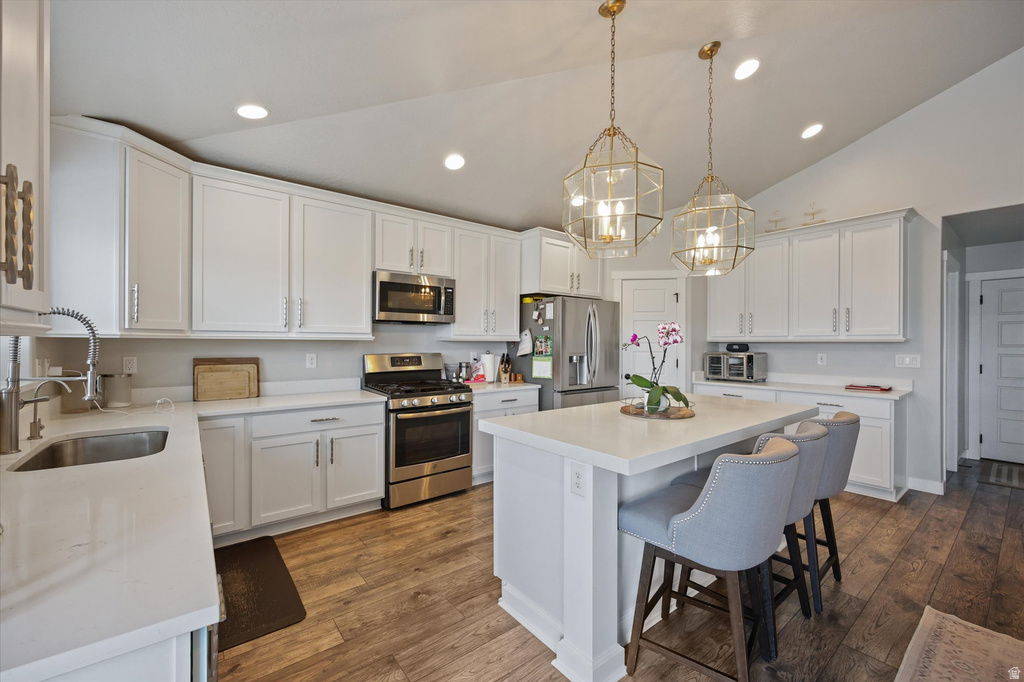 6151 N DAVIS KNOLLS DR Eagle Mountain, UT 84005