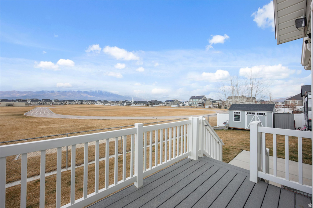 6151 N DAVIS KNOLLS DR Eagle Mountain, UT 84005