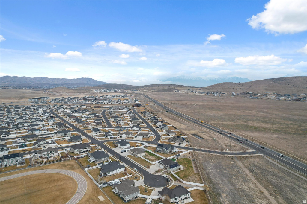 6151 N DAVIS KNOLLS DR Eagle Mountain, UT 84005