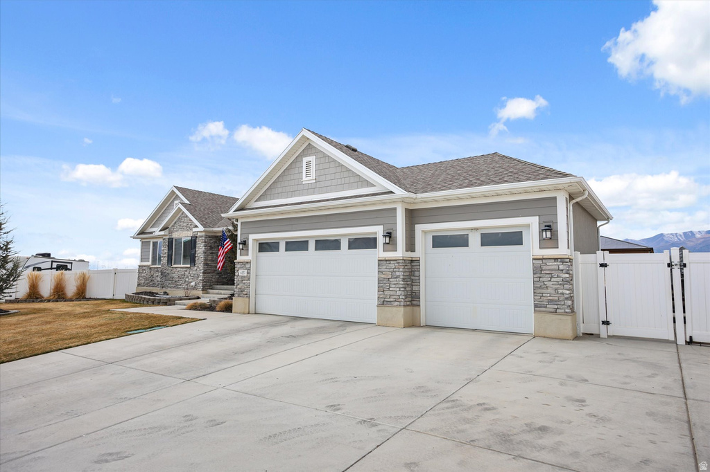 6151 N DAVIS KNOLLS DR Eagle Mountain, UT 84005