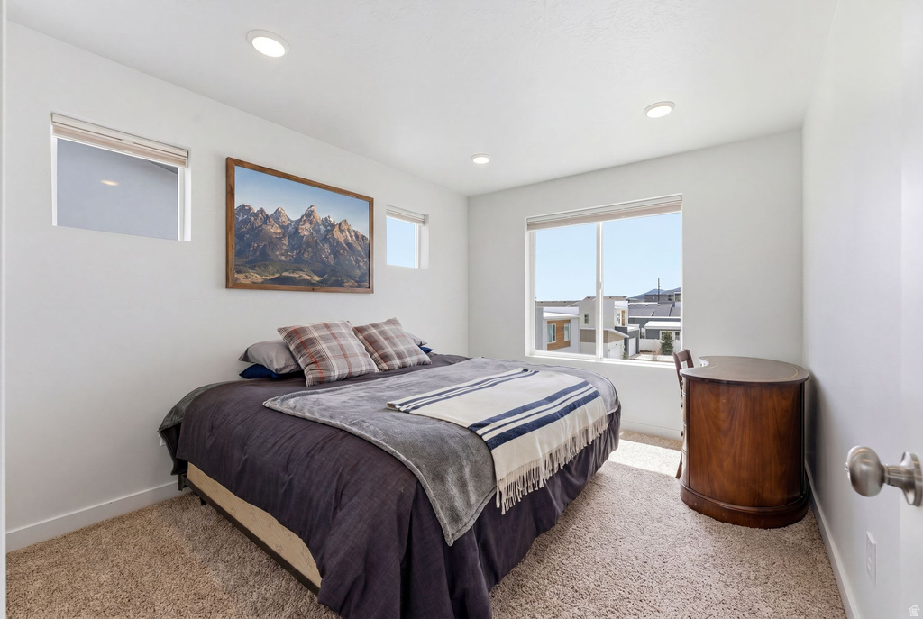1386 VILLAGE GREEN TRL Park City, UT 84098