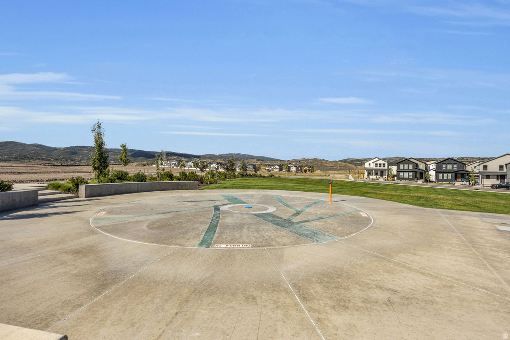 1386 VILLAGE GREEN TRL Park City, UT 84098